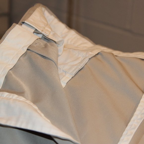 Khaki shorts - Picture 4 of 4